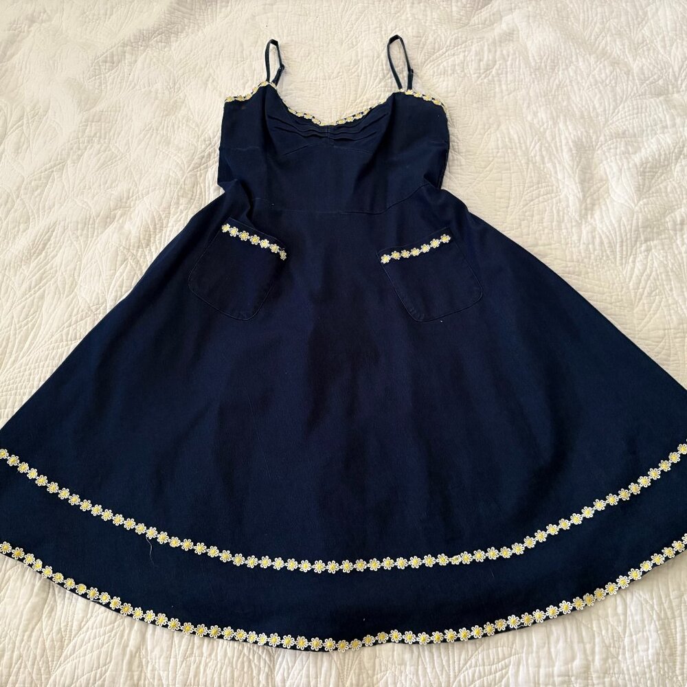 Vintage-inspired deep blue denim-look dress by Voodoo Vixen Size XL. 98%Cotton